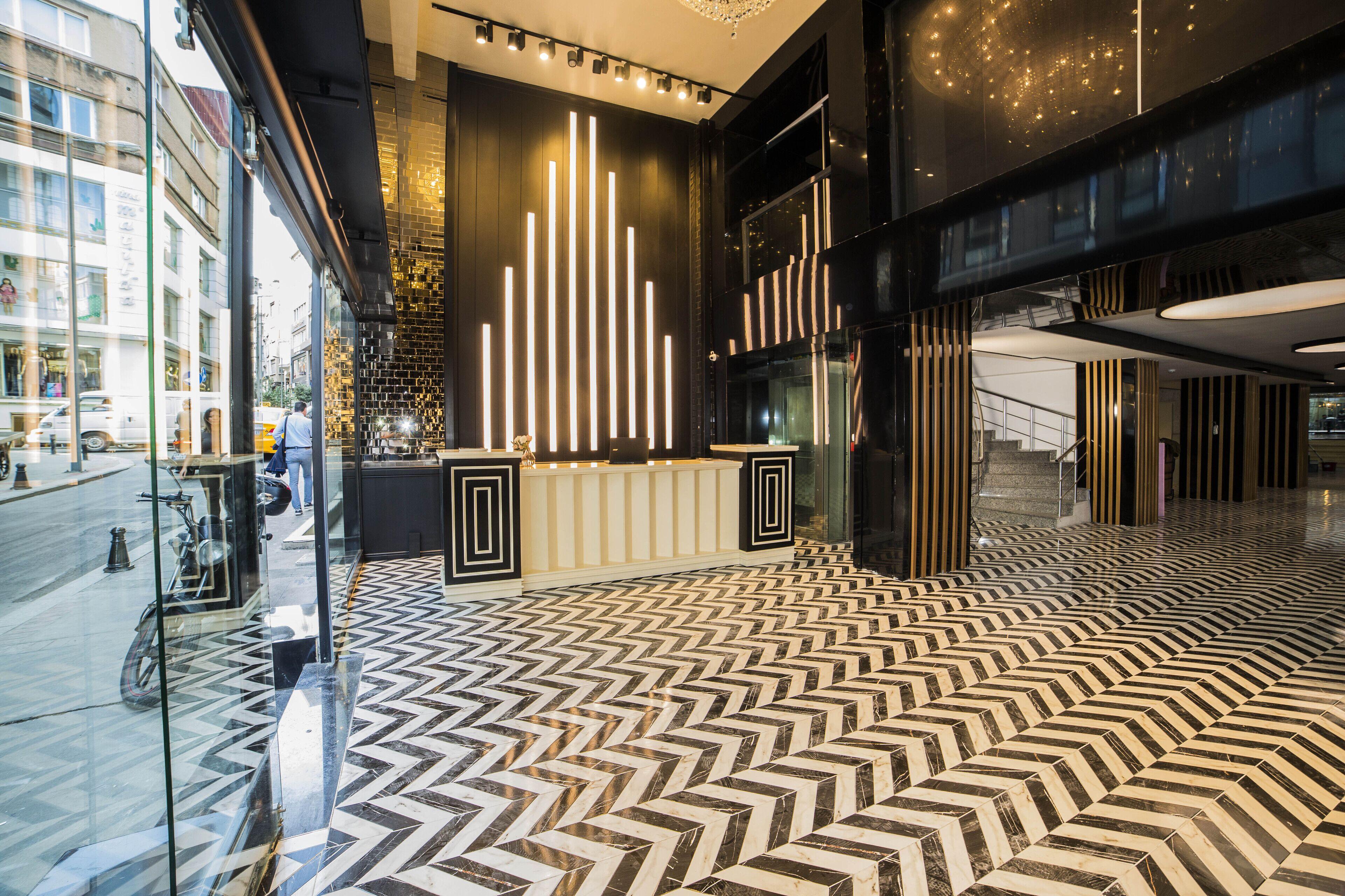 The Roomy Hotel Nisantasi — Photos 2
